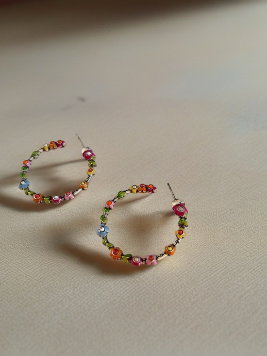 Brighton Jewelry - Brighton — Multicolor Flower Detail  Vintage Flower Child Enamel Hoop Earrings